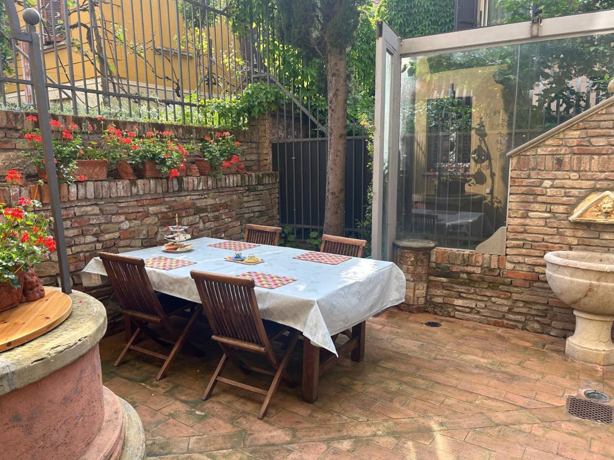 Once Upon A Time Apartment Bologna Exterior photo